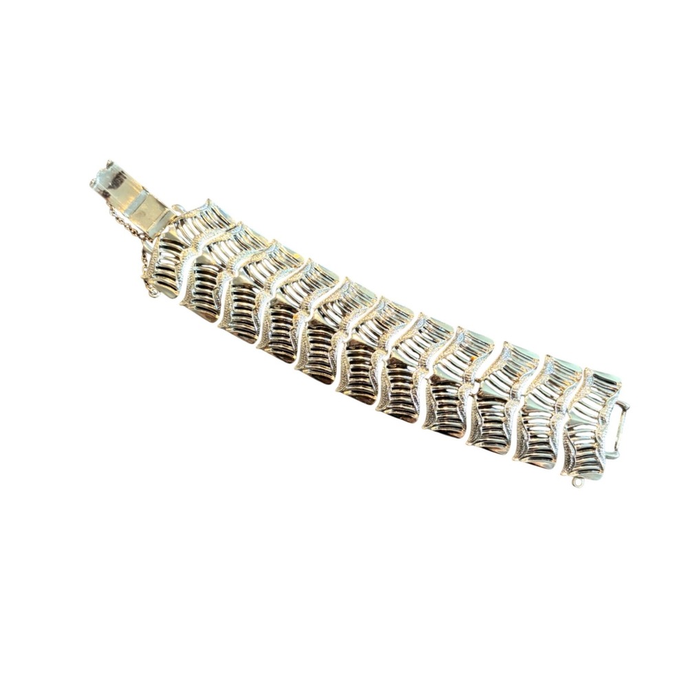 Vintage Coro Silver Tone Wide Panel Bracelet Mid Century Modern Ribbed Link 7in